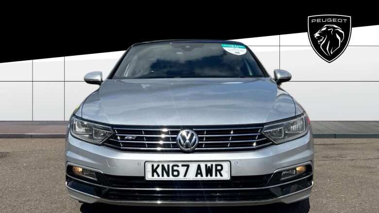 Volkswagen Passat 2.0 TDI R-Line 4dr DSG [Panoramic Roof] Diesel Saloon